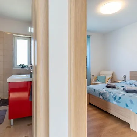 New Deezee Apartment *